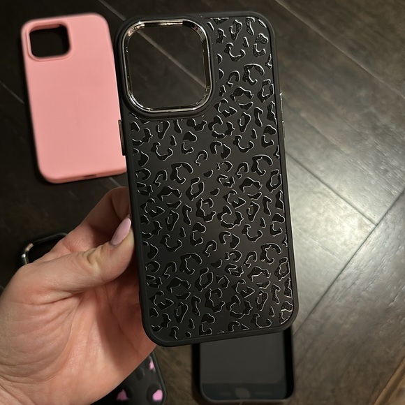 iPhone 14 Pro Max cases - Picture 5 of 6